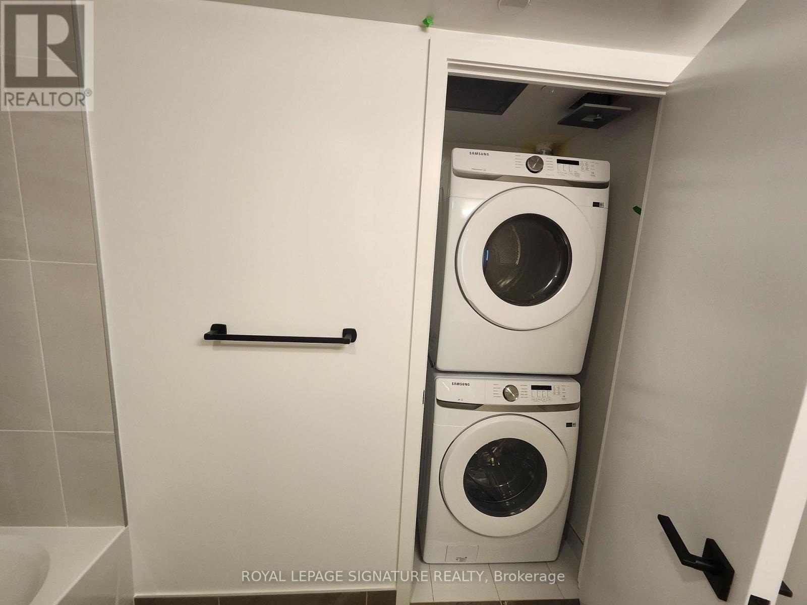 All Inclusive 429 - 36 Zorra Street, Toronto, Ontario  M8Z 0G5 - Photo 12 - W12821788