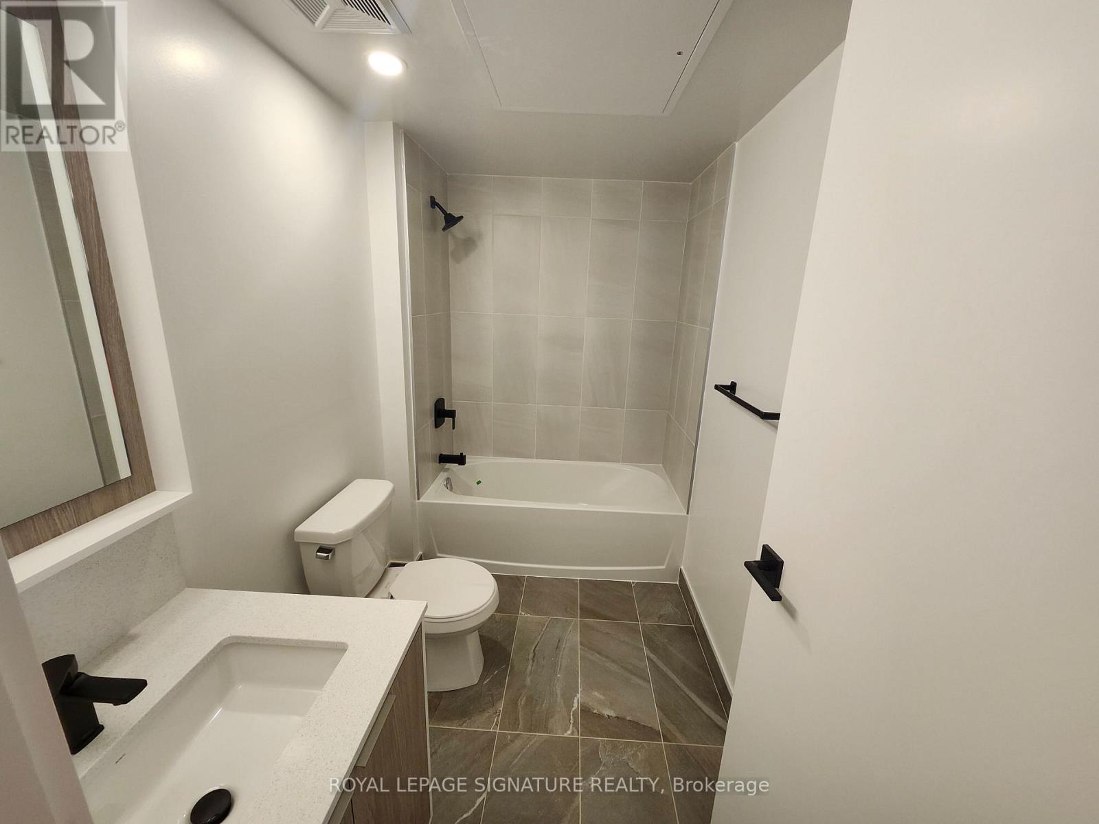 All Inclusive 429 - 36 Zorra Street, Toronto, Ontario  M8Z 0G5 - Photo 9 - W12821788