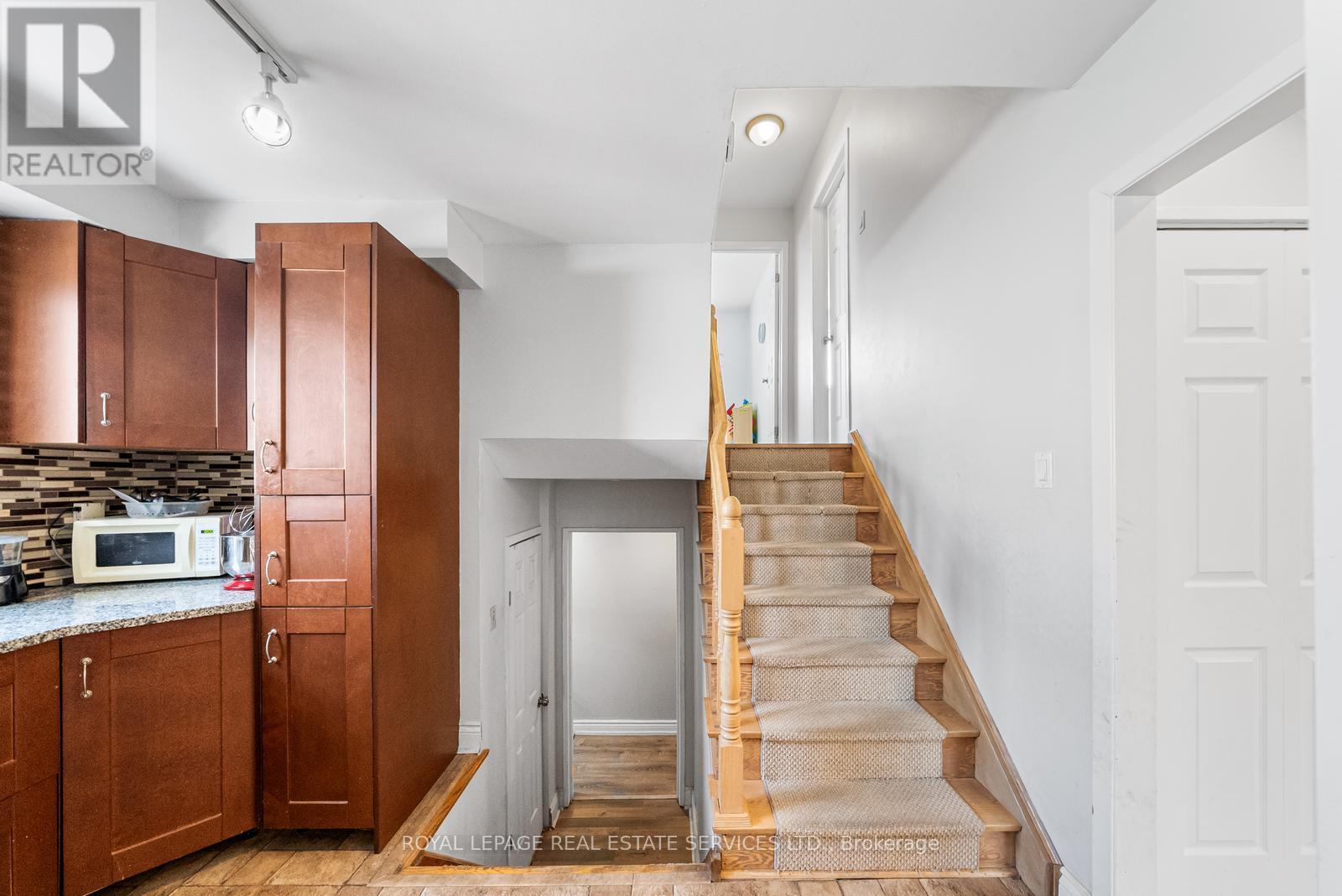 7121 Tamar Road, Mississauga, Ontario  L5N 1Y7 - Photo 11 - W12821800