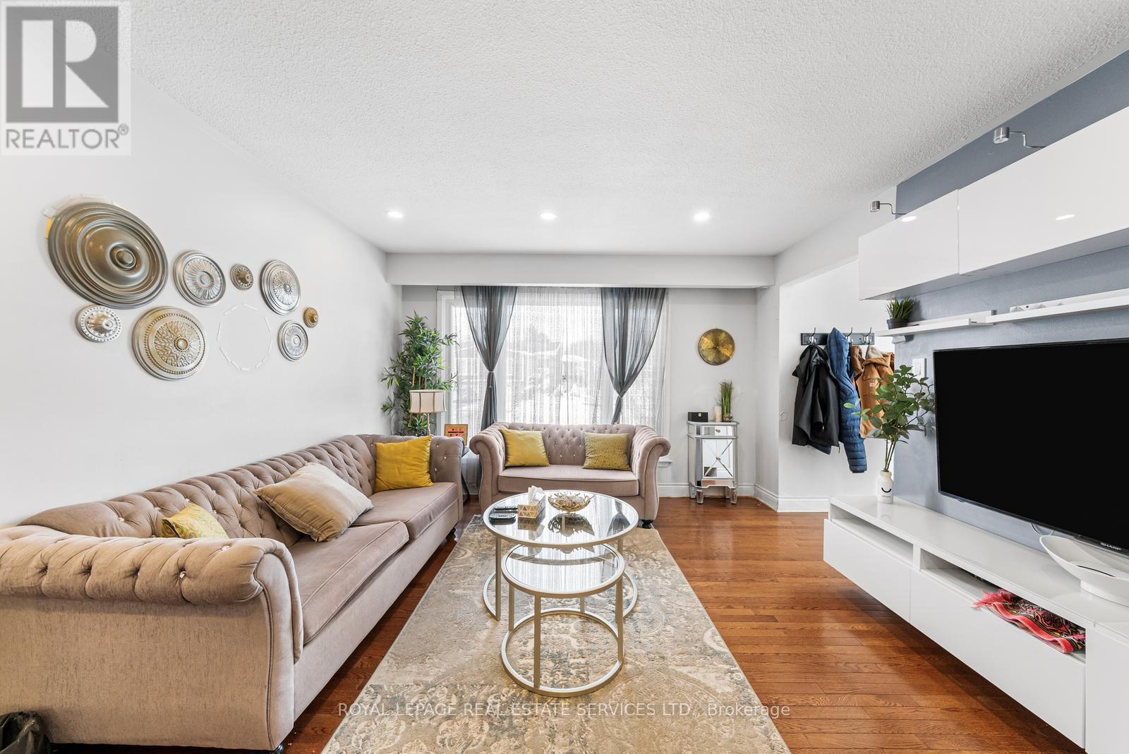 7121 Tamar Road, Mississauga, Ontario  L5N 1Y7 - Photo 5 - W12821800