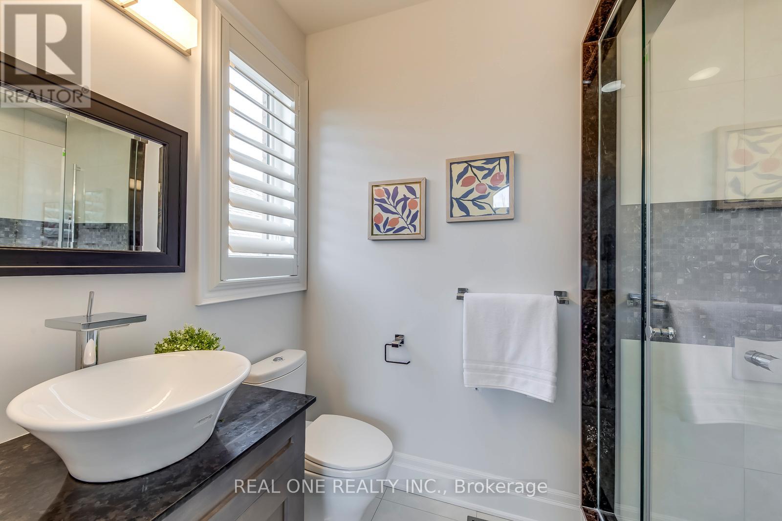 1384 Pinery Crescent, Oakville (Jc Joshua Creek), Ontario  L6H 7J7 - Photo 34 - W12821838