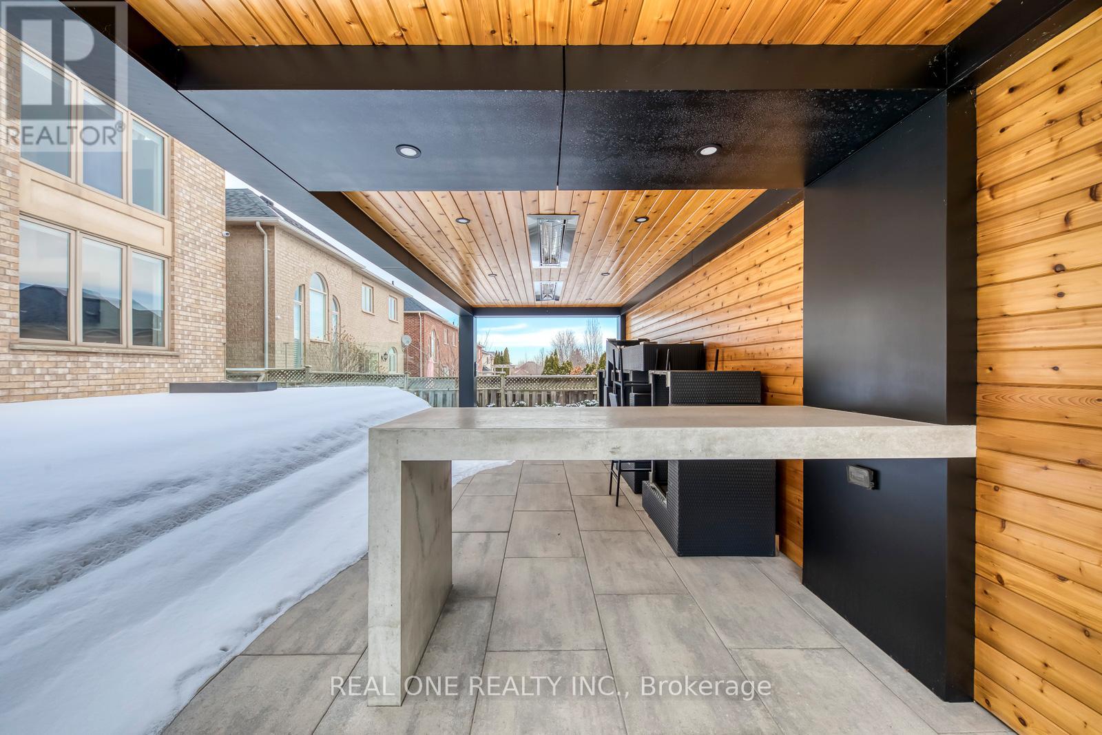 1384 Pinery Crescent, Oakville (Jc Joshua Creek), Ontario  L6H 7J7 - Photo 47 - W12821838