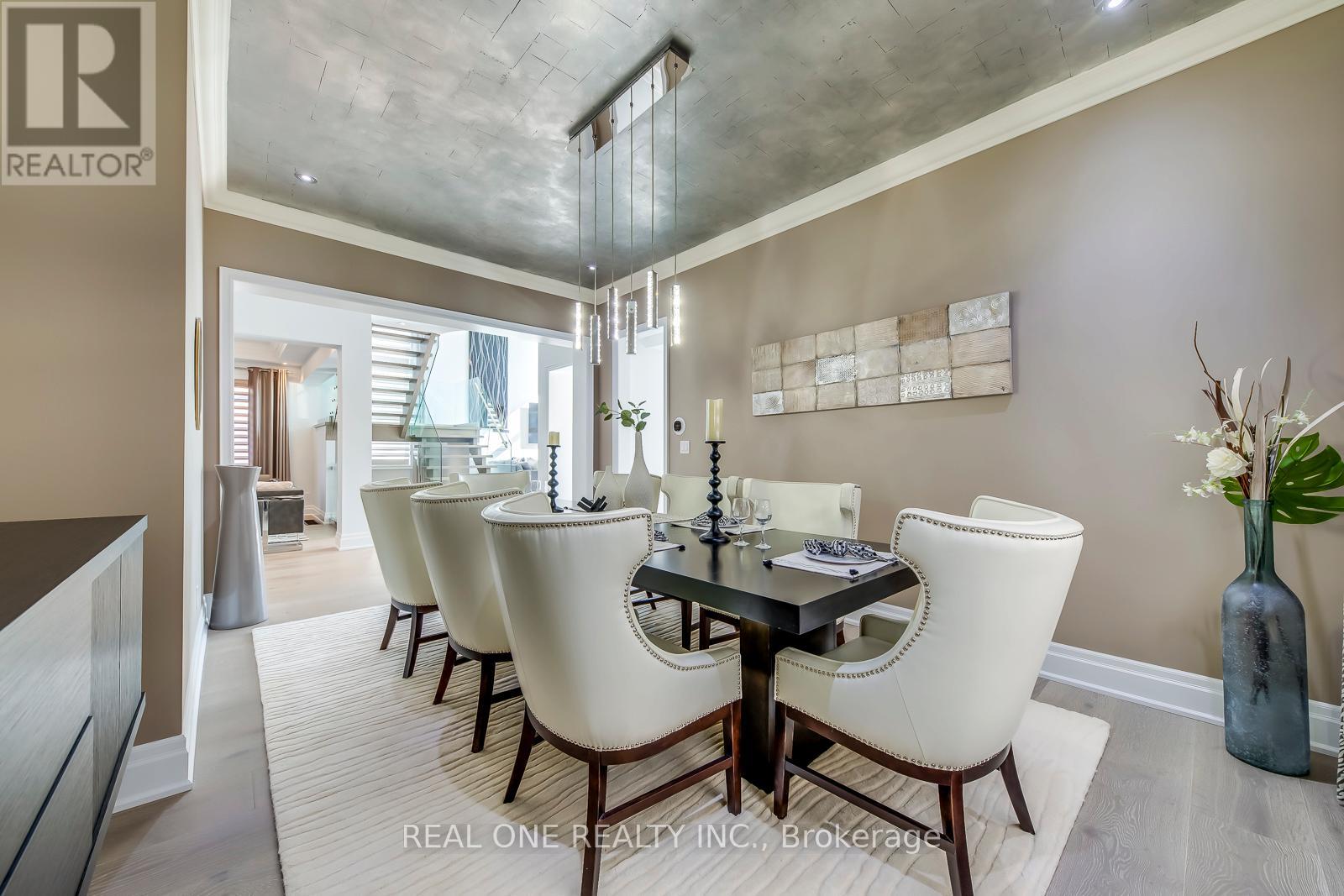 1384 Pinery Crescent, Oakville (Jc Joshua Creek), Ontario  L6H 7J7 - Photo 9 - W12821838