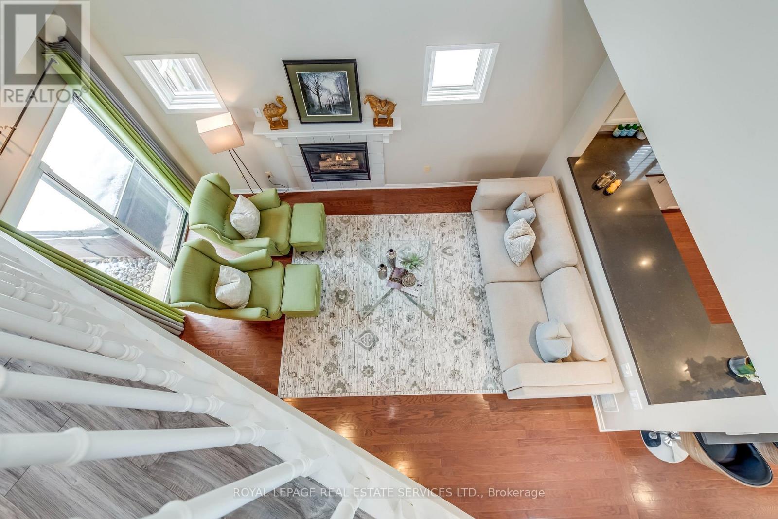 223 Lexington Road, Oakville, Ontario  L6H 6L5 - Photo 12 - W12821846