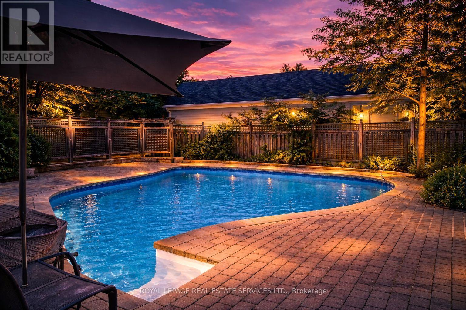 223 Lexington Road, Oakville, Ontario  L6H 6L5 - Photo 39 - W12821846