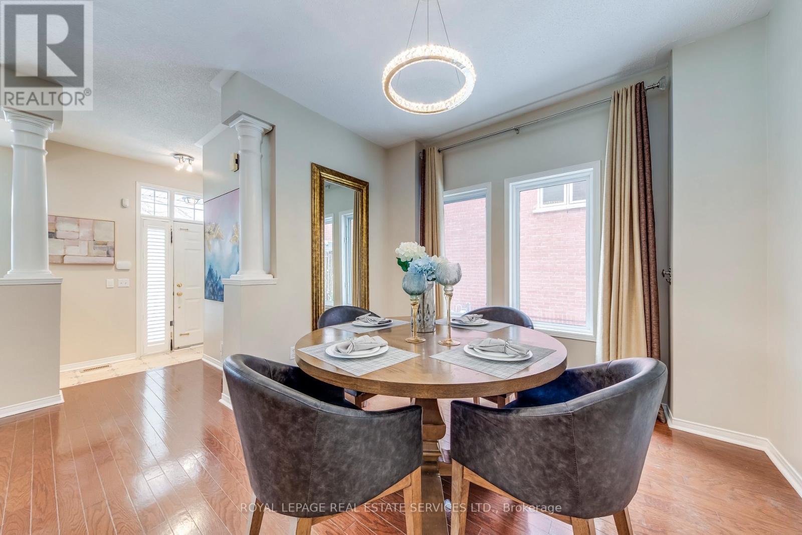 223 Lexington Road, Oakville, Ontario  L6H 6L5 - Photo 6 - W12821846