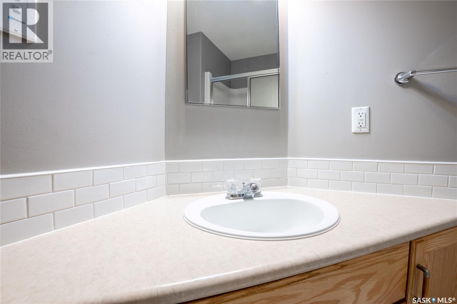 5 210 4th Street, Hague, Saskatchewan  S0K 1X0 - Photo 14 - SK029188