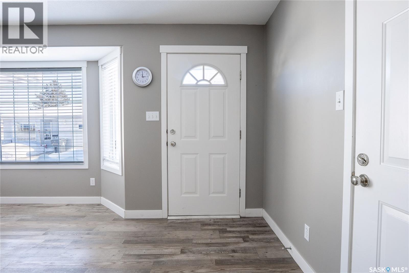 5 210 4th Street, Hague, Saskatchewan  S0K 1X0 - Photo 4 - SK029188