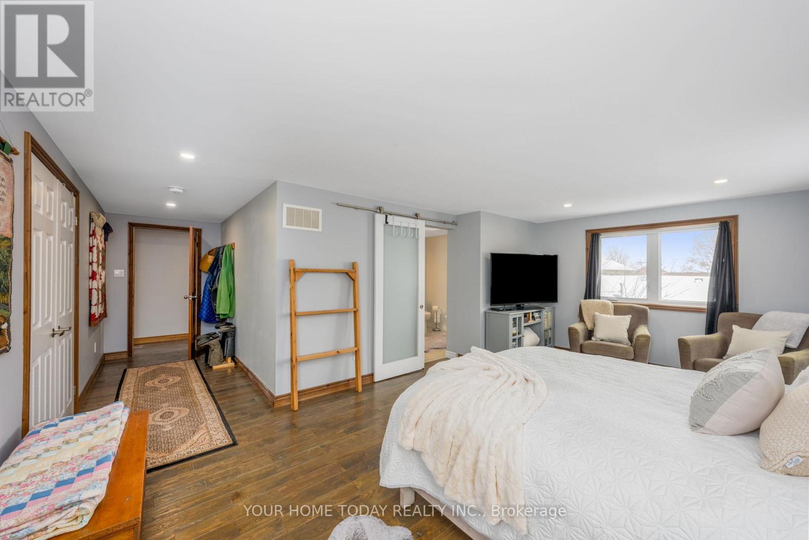 20 Elgin Street, Halton Hills, Ontario  L7G 3M3 - Photo 24 - W12805924