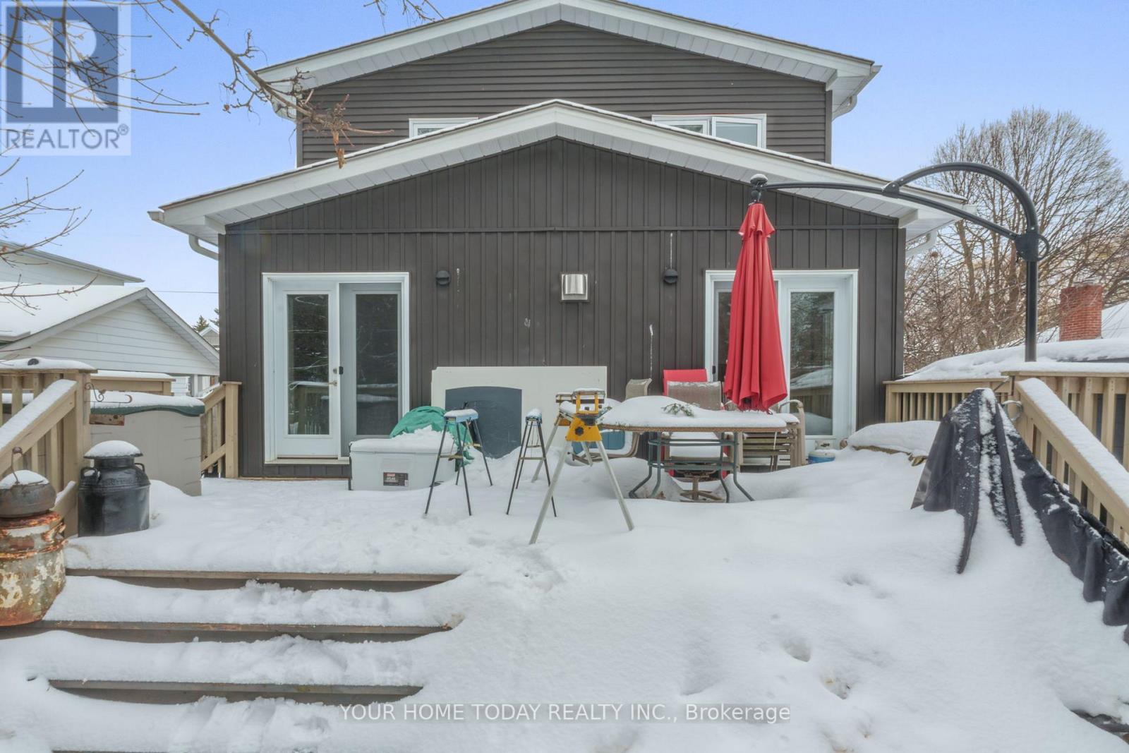 20 Elgin Street, Halton Hills, Ontario  L7G 3M3 - Photo 41 - W12805924