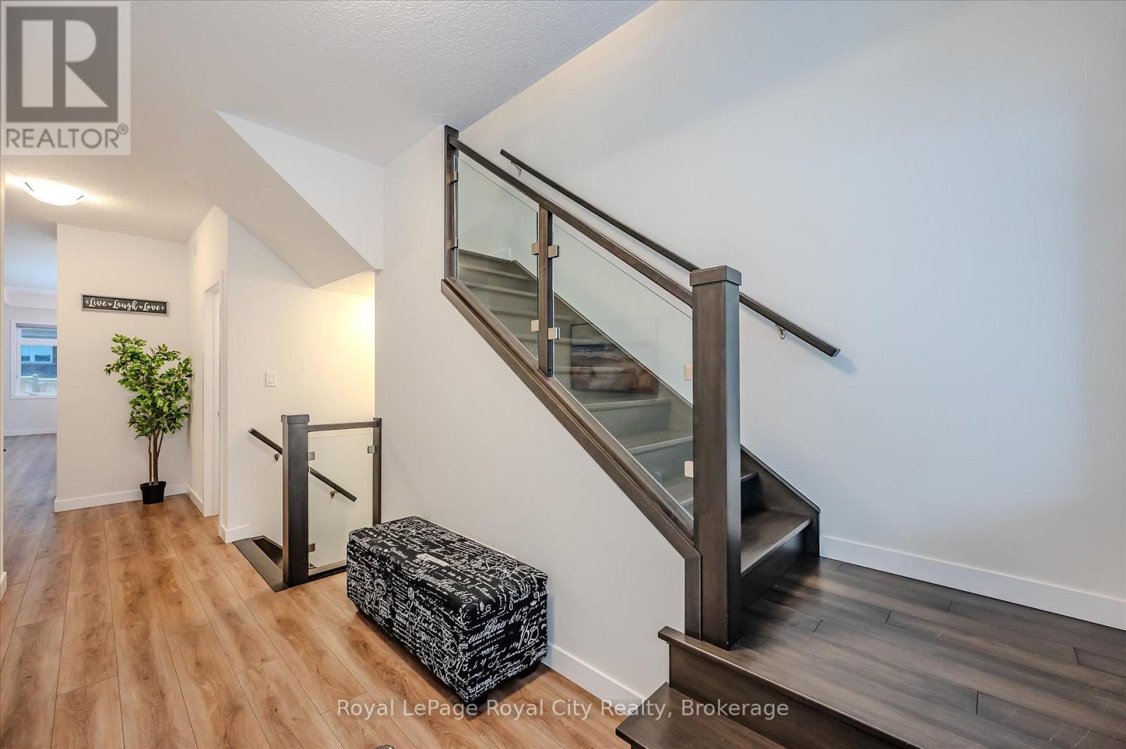 49 Ryder Avenue, Guelph, Ontario  N1G 0H1 - Photo 4 - X12822014