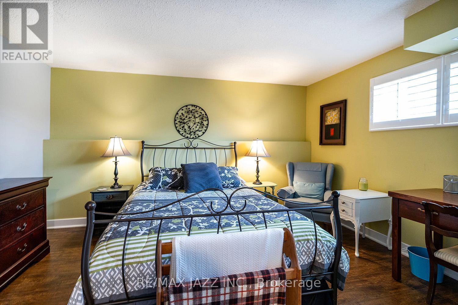 801 Tarn Court, Oshawa (Mclaughlin), Ontario  L1J 7C9 - Photo 8 - E12821970