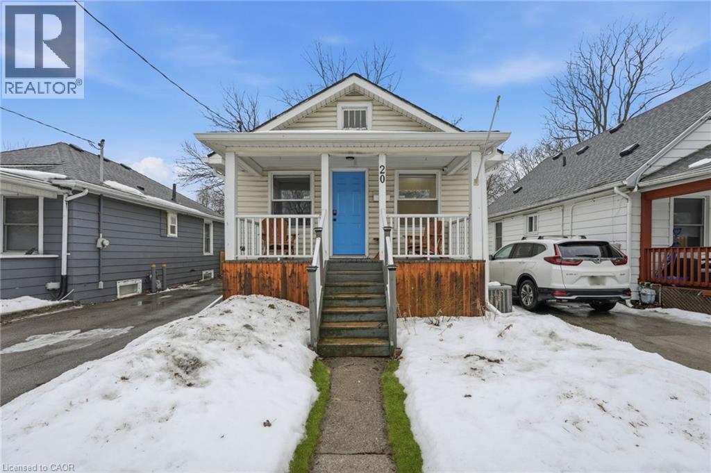 20 Trapnell Street, St. Catharines, Ontario  L2R 1A9 - Photo 2 - 40803261