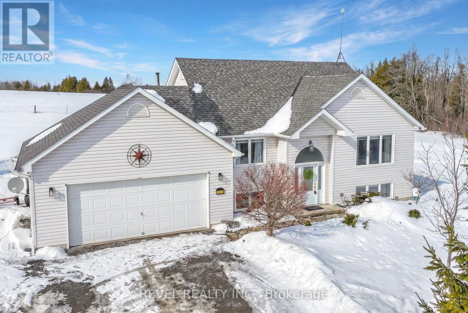 1578 Sturgeon Road, Kawartha Lakes, Ontario  K0M 1L0 - Photo 2 - X12822038