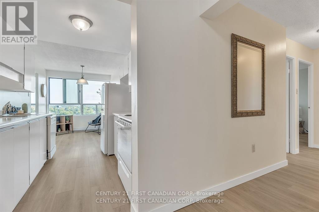 1010 - 600 Grenfell Drive, London North, Ontario  N5X 2R8 - Photo 4 - X12821962