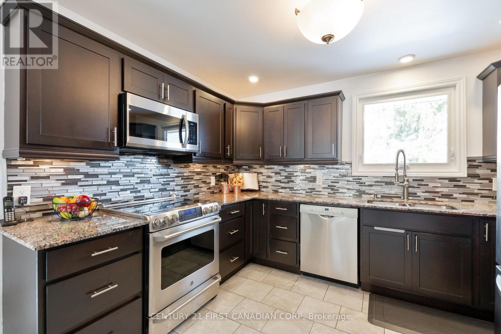 1099 Byron Baseline Road, London South (South K), Ontario  N6K 2C7 - Photo 15 - X12822028