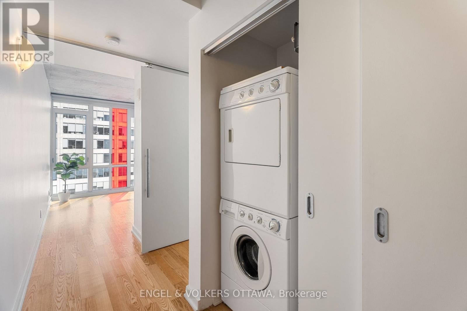 1610 - 324 Laurier Avenue W, Ottawa, Ontario  K1P 0A4 - Photo 27 - X12821984