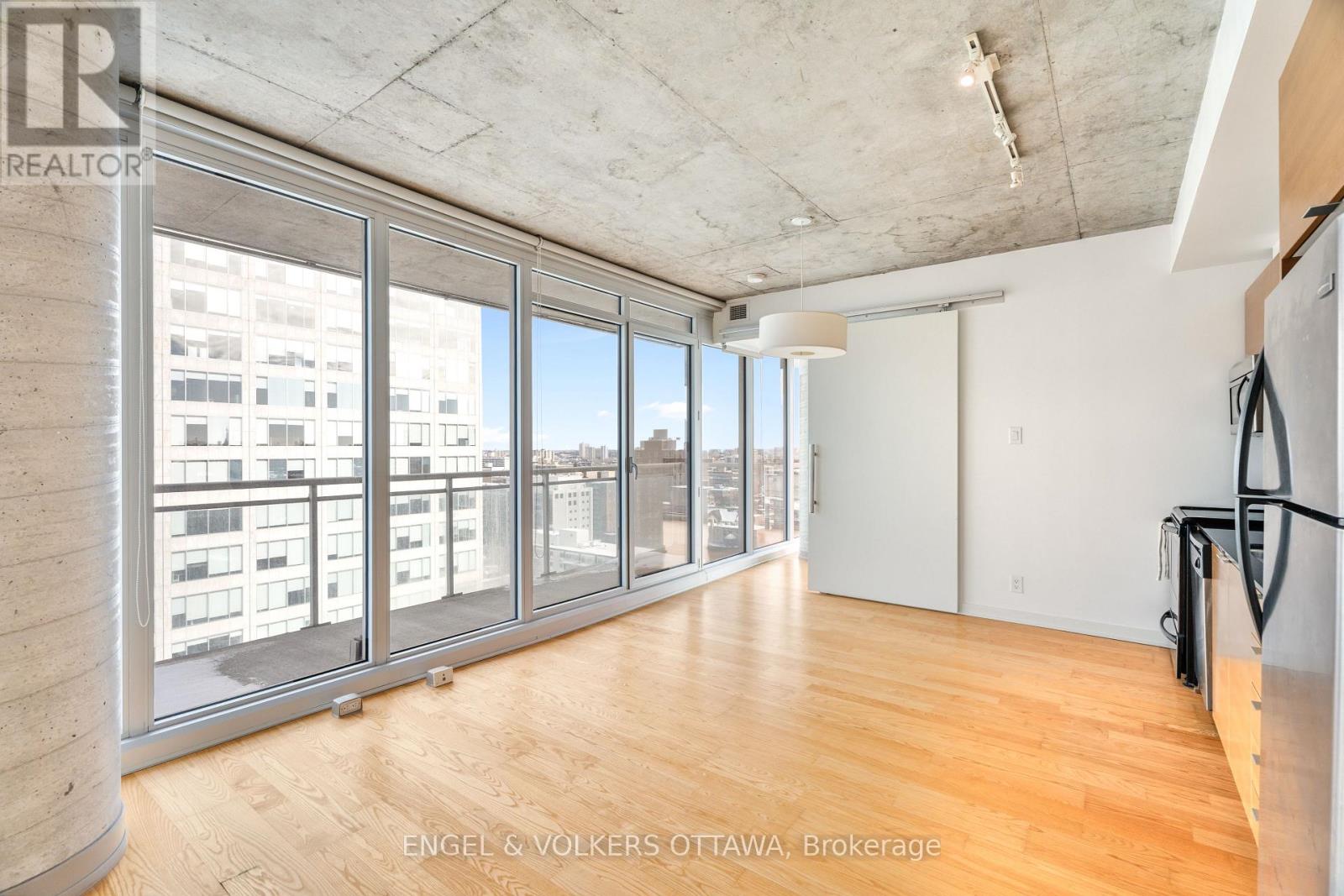 1610 - 324 Laurier Avenue W, Ottawa, Ontario  K1P 0A4 - Photo 6 - X12821984