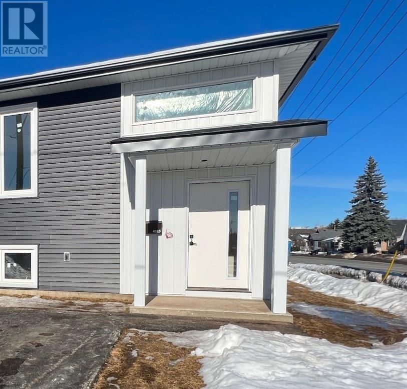 401 Empire Ave, Thunder Bay, Ontario  P7E 4S3 - Photo 2 - TB2600304