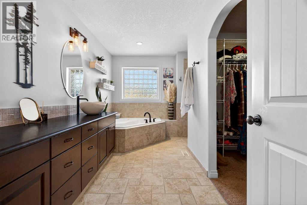 609 Sunrise Close Sw, Diamond Valley, Alberta  T0L 2A0 - Photo 28 - A2283906