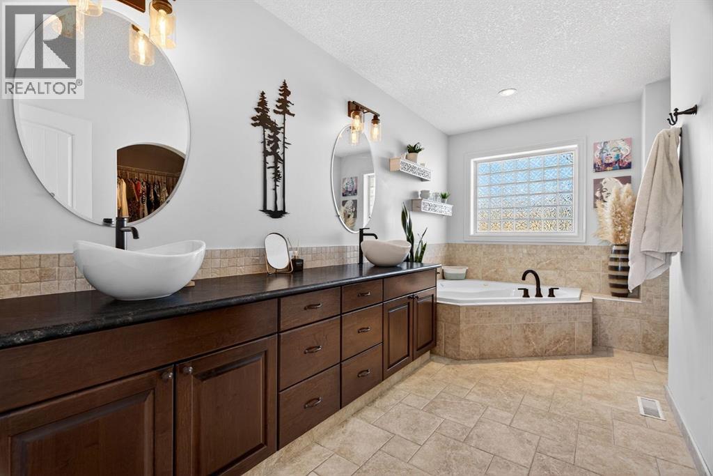 609 Sunrise Close Sw, Diamond Valley, Alberta  T0L 2A0 - Photo 30 - A2283906