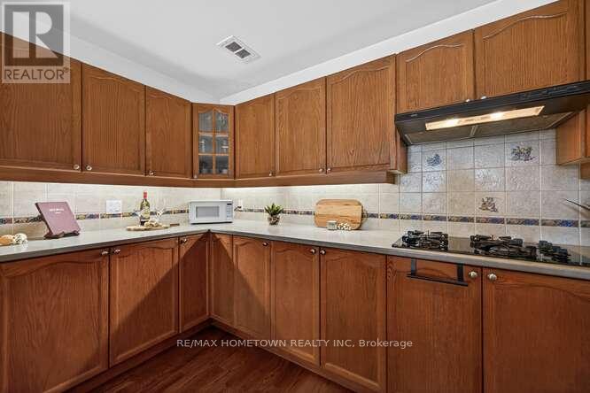 128 Butlers Crescent, Brockville, Ontario  K6V 7K9 - Photo 11 - X12821932