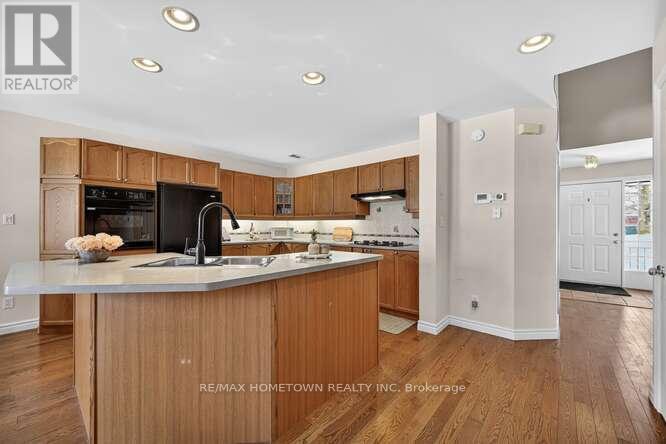 128 Butlers Crescent, Brockville, Ontario  K6V 7K9 - Photo 8 - X12821932