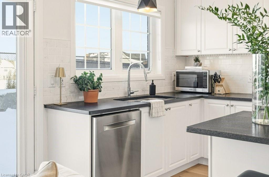 3998 Fracchioni Drive, Beamsville, Ontario  L3J 0R9 - Photo 20 - 40800999