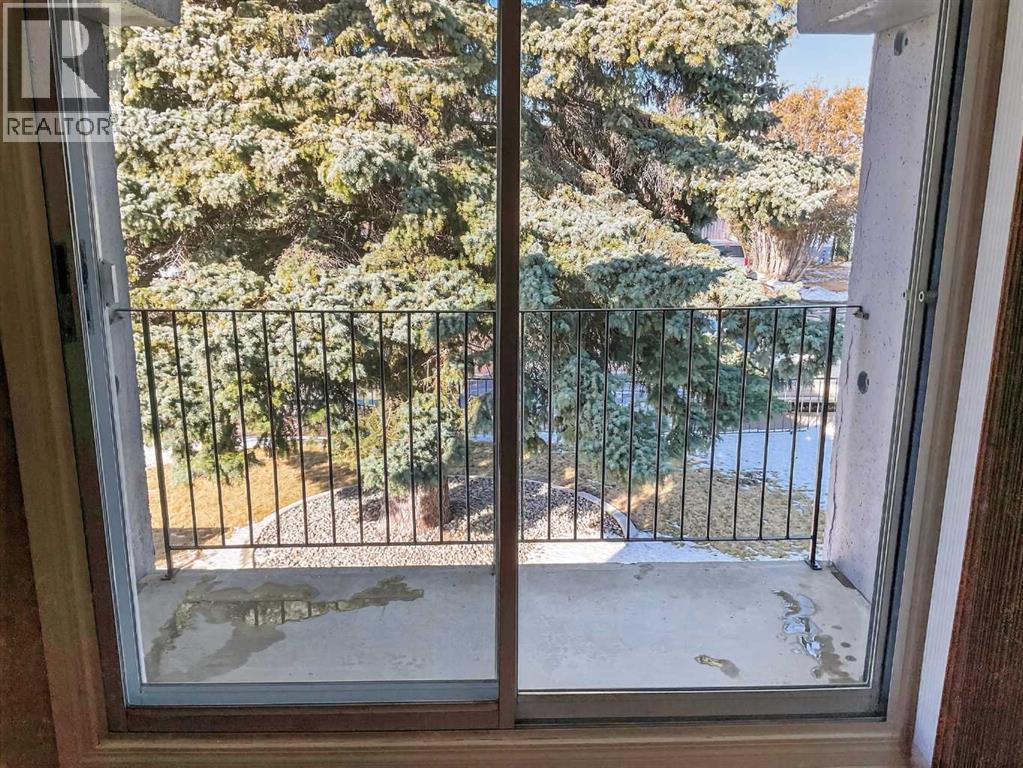 H202, 2004 13 Avenue N, Lethbridge, Alberta  T1H 5B1 - Photo 19 - A2288761