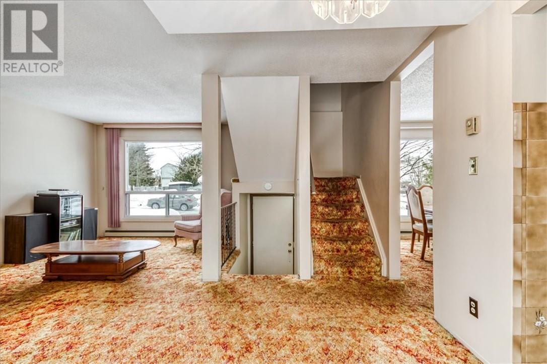 8 Maplewood Crescent, Garson, Ontario  P3L 1G8 - Photo 10 - 2126526