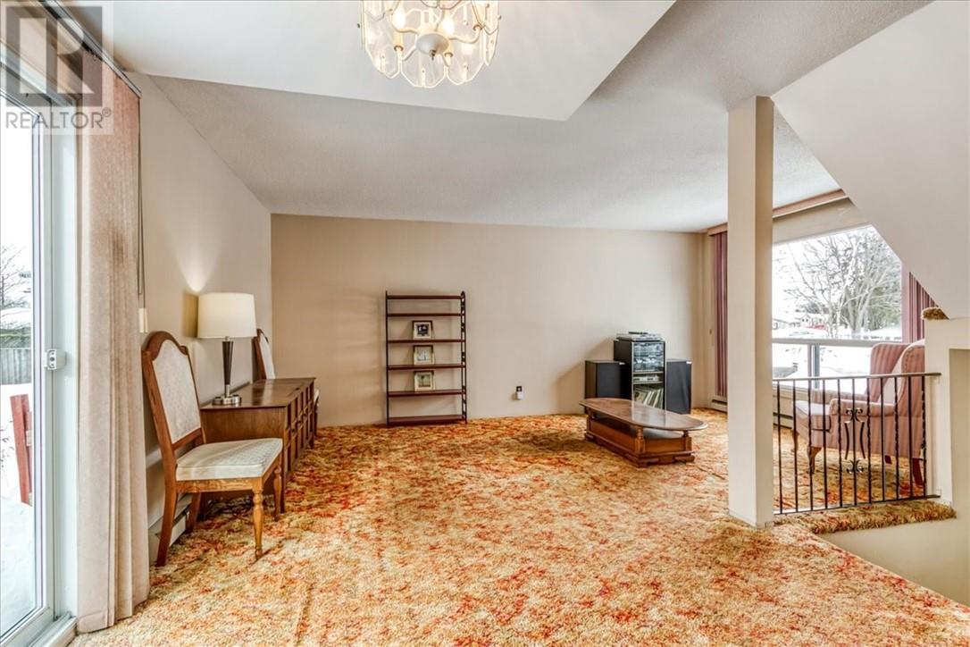 8 Maplewood Crescent, Garson, Ontario  P3L 1G8 - Photo 11 - 2126526