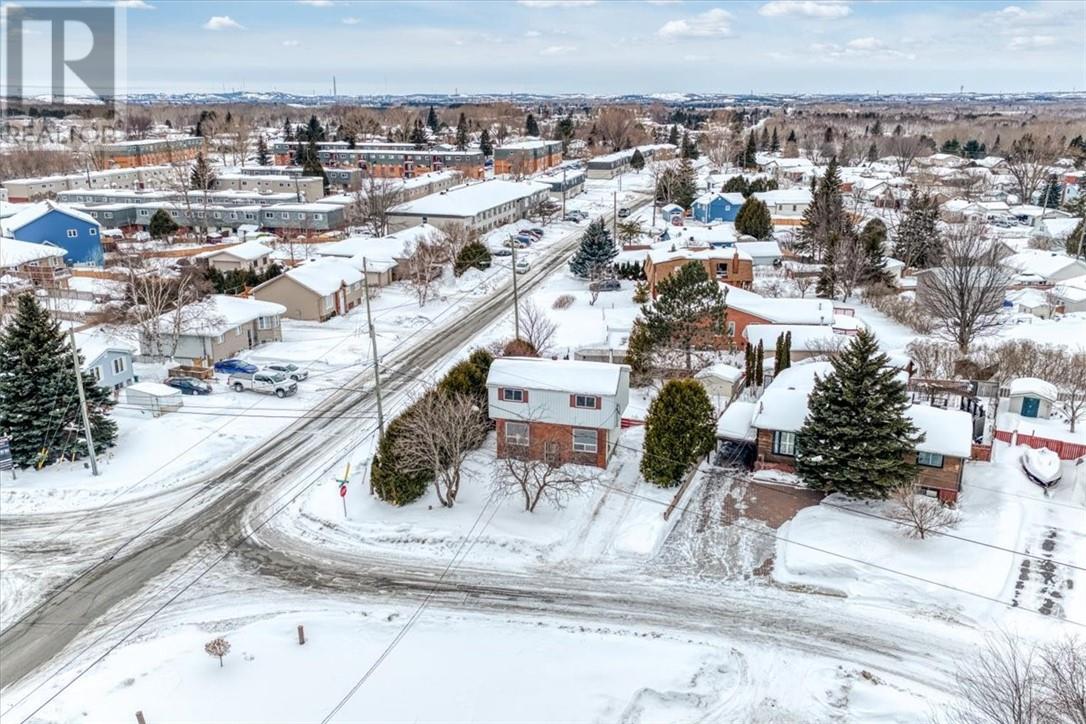 8 Maplewood Crescent, Garson, Ontario  P3L 1G8 - Photo 32 - 2126526