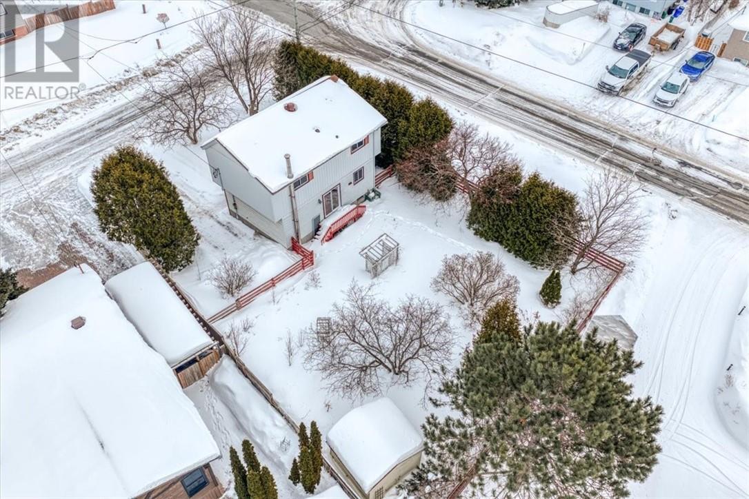 8 Maplewood Crescent, Garson, Ontario  P3L 1G8 - Photo 35 - 2126526