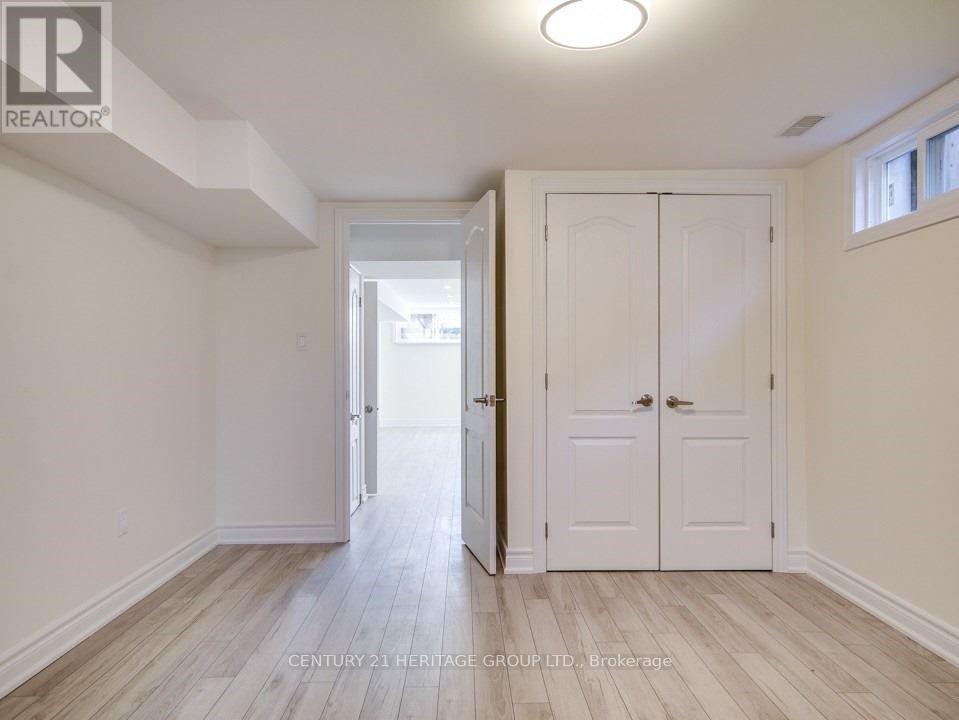 B - 293 Labrador Drive, Oshawa (Donevan), Ontario  L1H 7E7 - Photo 8 - E12821900