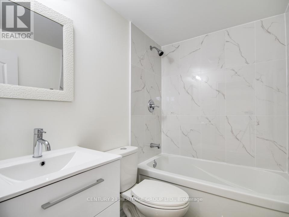 B - 293 Labrador Drive, Oshawa (Donevan), Ontario  L1H 7E7 - Photo 9 - E12821900