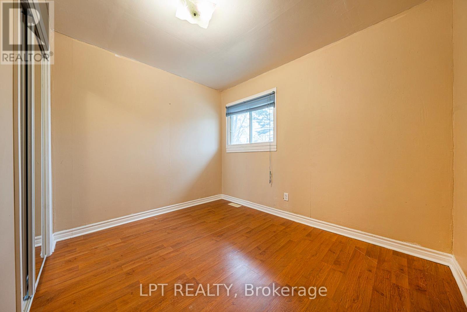 206 Bayview Avenue, Georgina, Ontario  L4P 2T2 - Photo 14 - N12821902