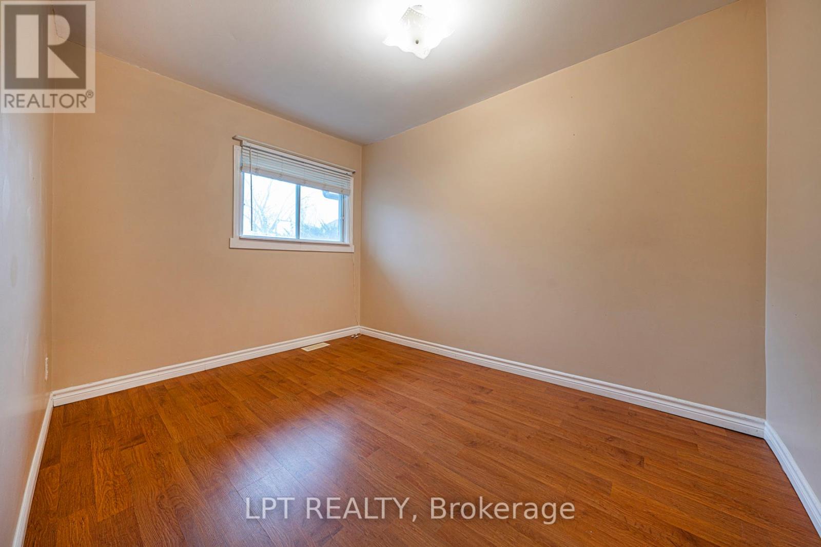 206 Bayview Avenue, Georgina, Ontario  L4P 2T2 - Photo 16 - N12821902