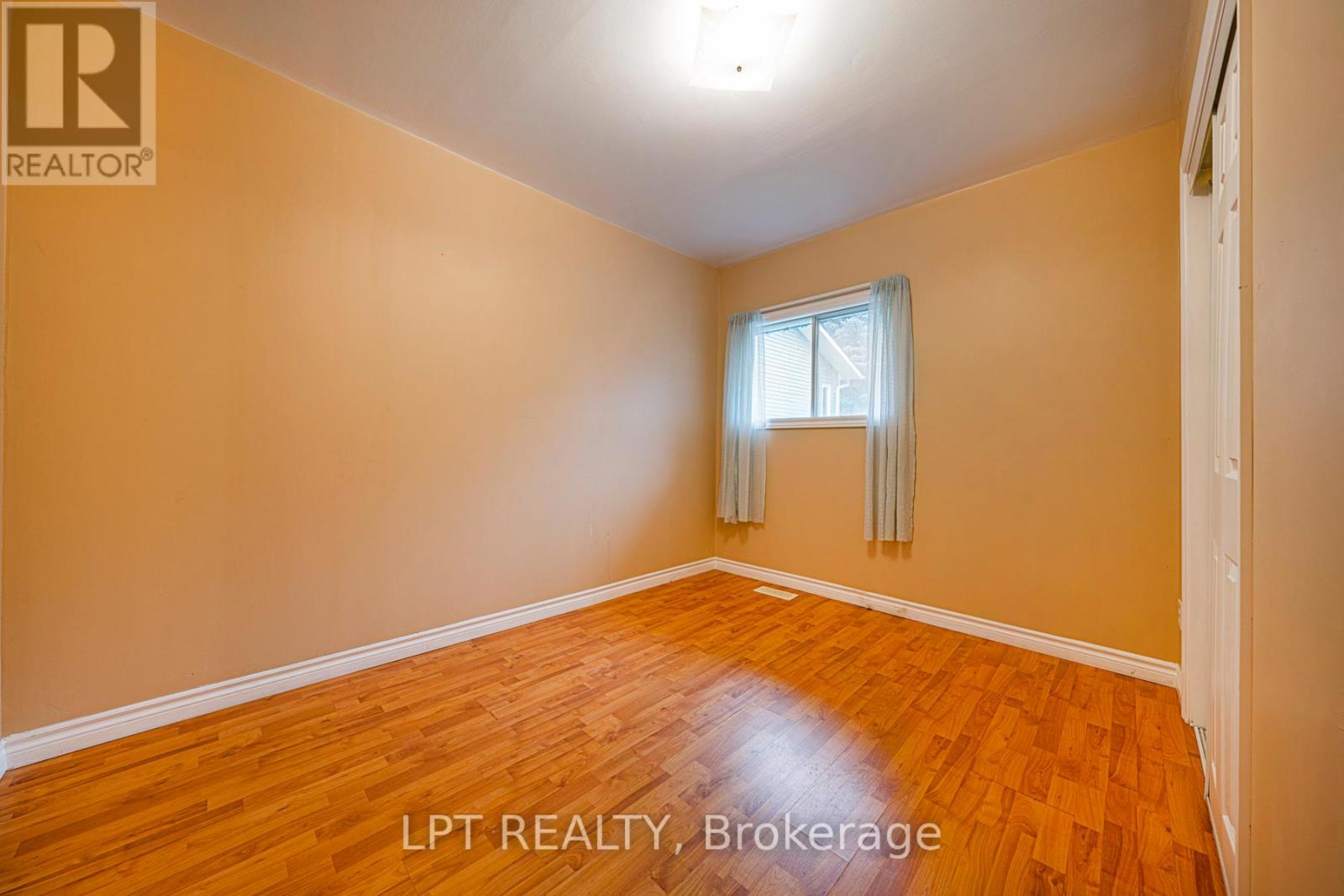 206 Bayview Avenue, Georgina, Ontario  L4P 2T2 - Photo 21 - N12821902