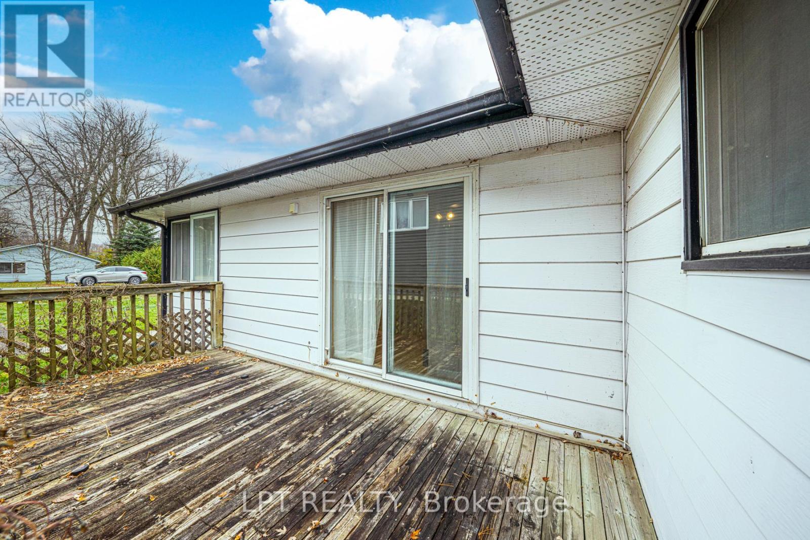 206 Bayview Avenue, Georgina, Ontario  L4P 2T2 - Photo 24 - N12821902