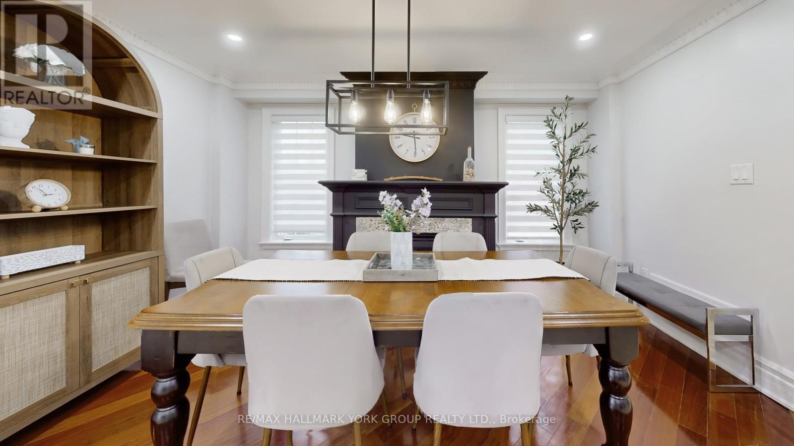 20 Domenica Way, Vaughan, Ontario  L3H 1V4 - Photo 10 - N12821938