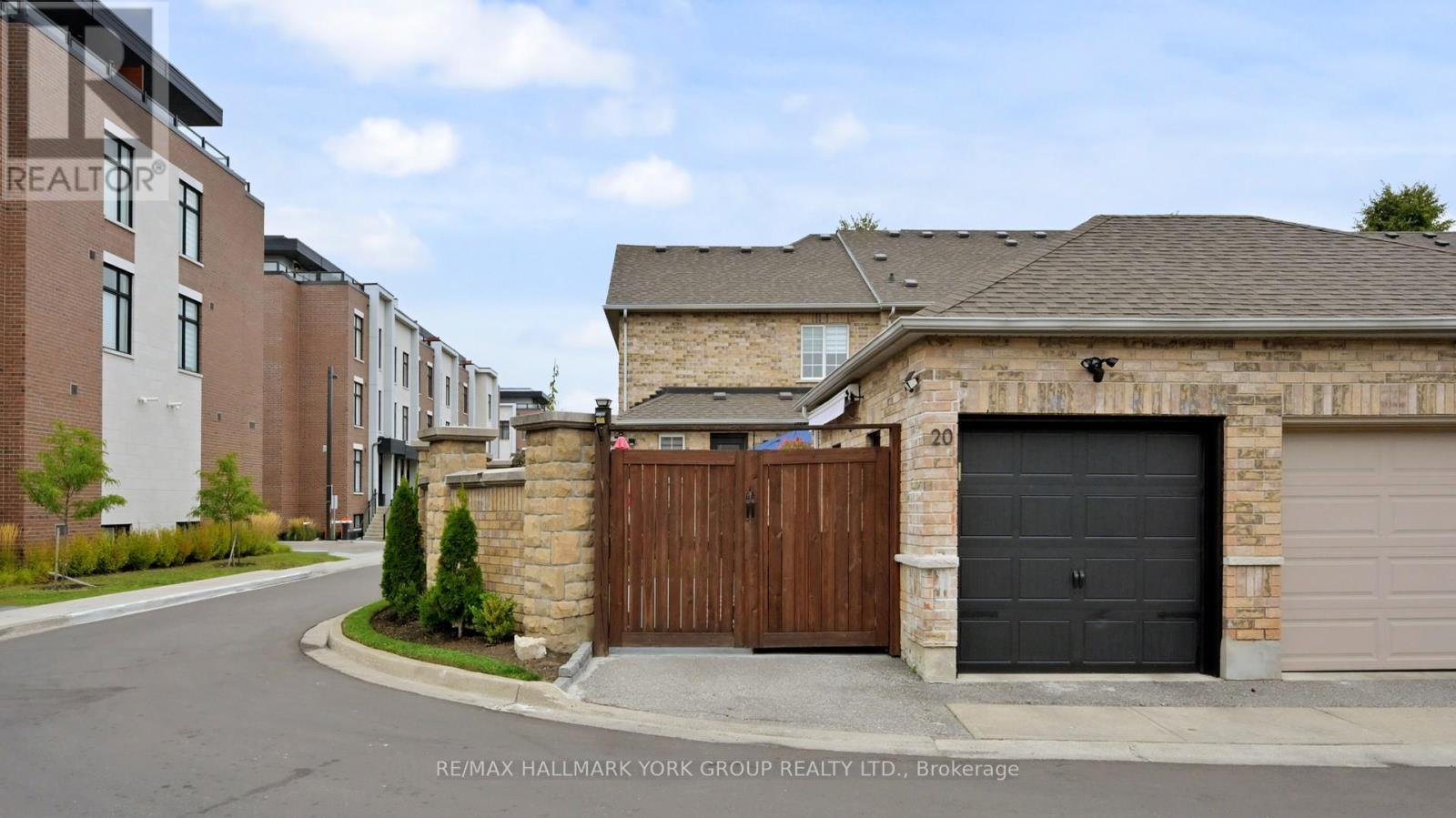 20 Domenica Way, Vaughan, Ontario  L3H 1V4 - Photo 35 - N12821938