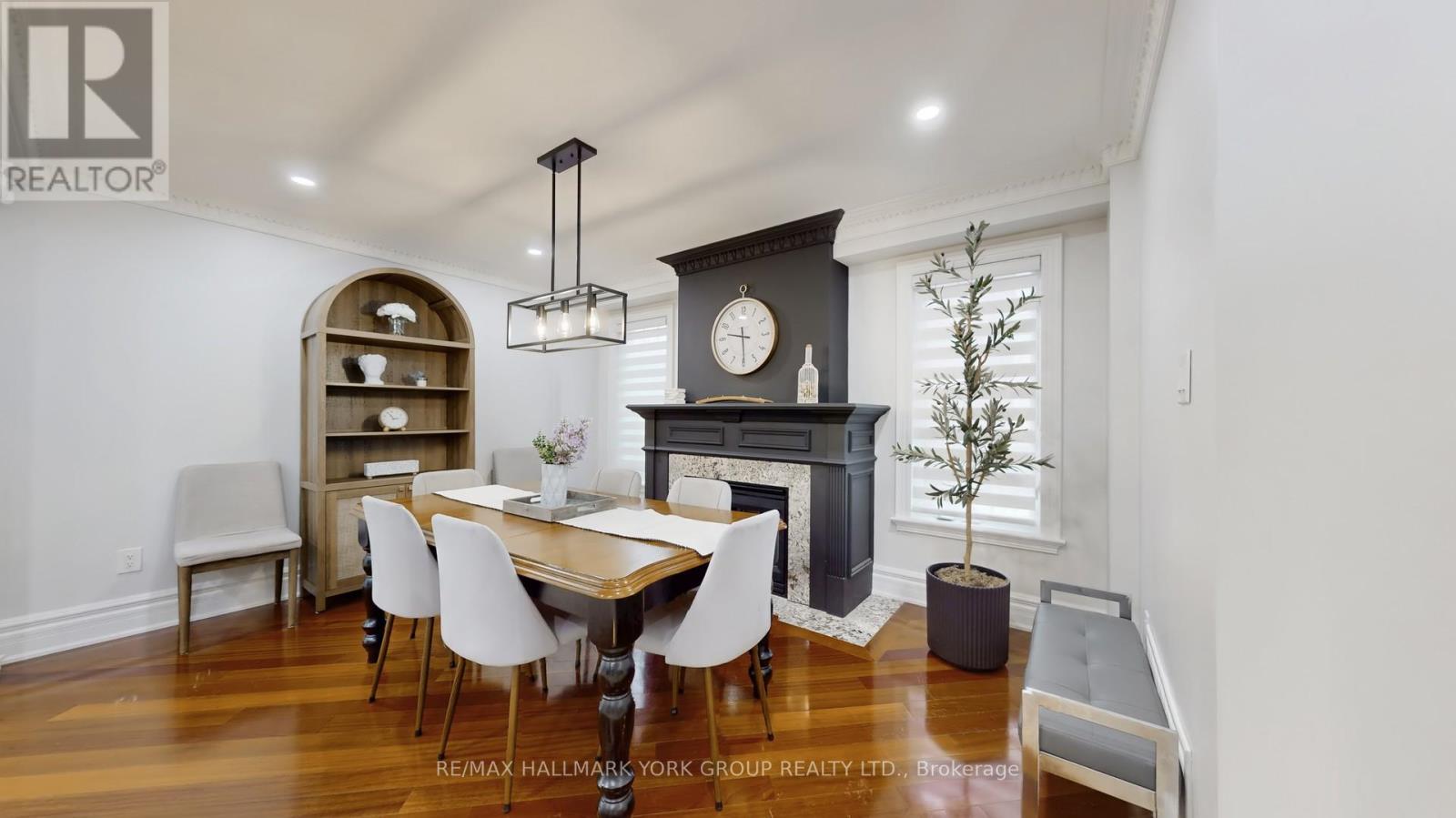 20 Domenica Way, Vaughan, Ontario  L3H 1V4 - Photo 8 - N12821938