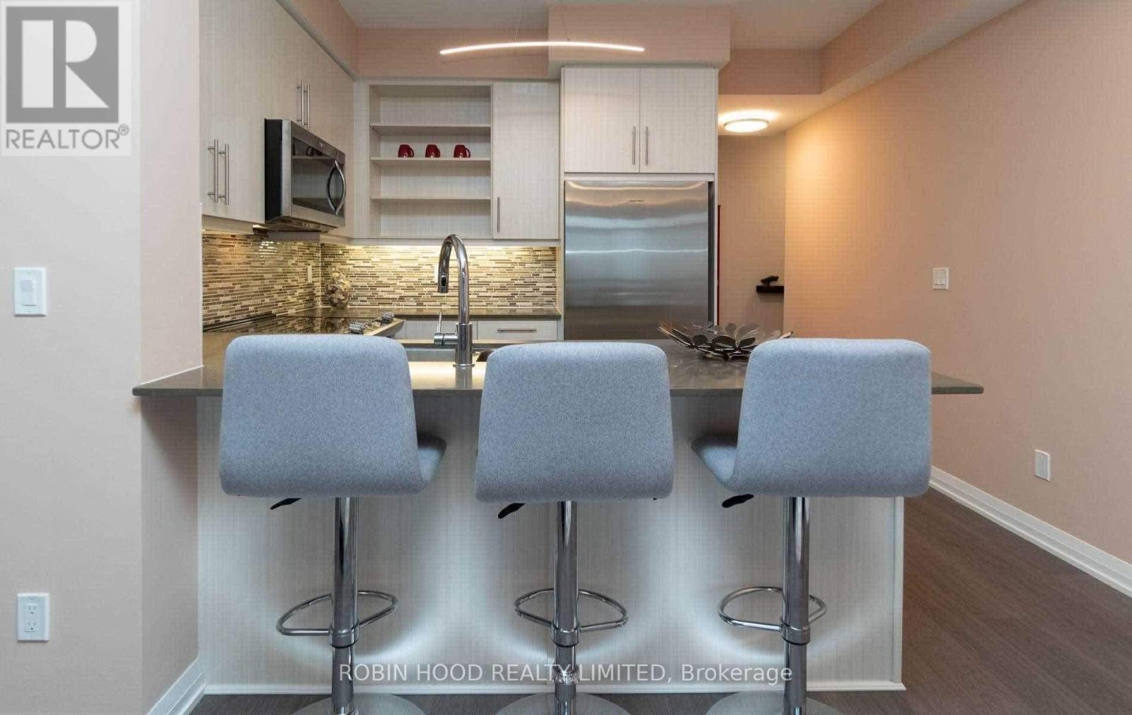 906 - 65 Oneida Crescent, Richmond Hill (Langstaff), Ontario  L4B 0G9 - Photo 3 - N12821940