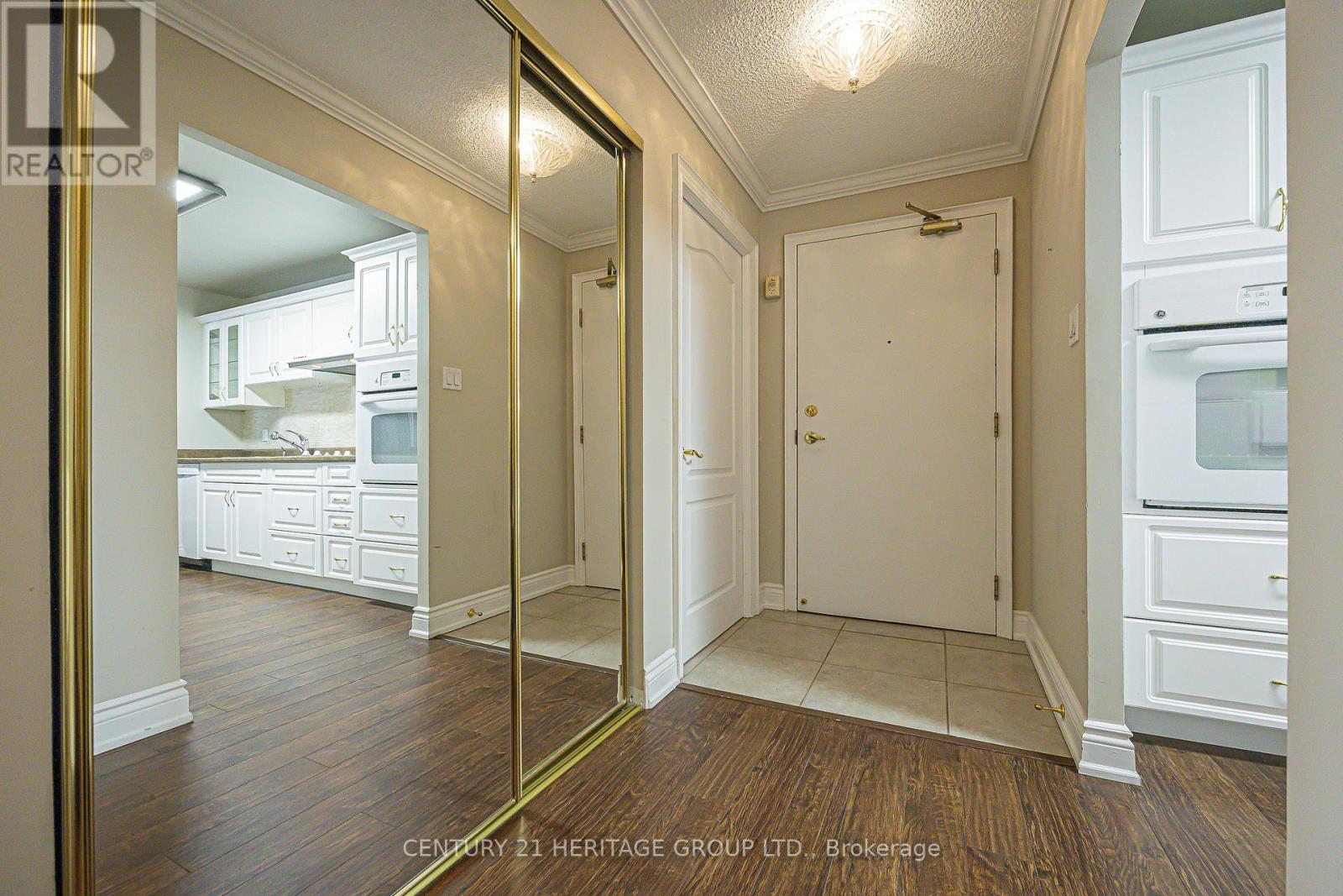 227 - 155 Main Street N, Newmarket, Ontario  L3Y 8C2 - Photo 11 - N12640460