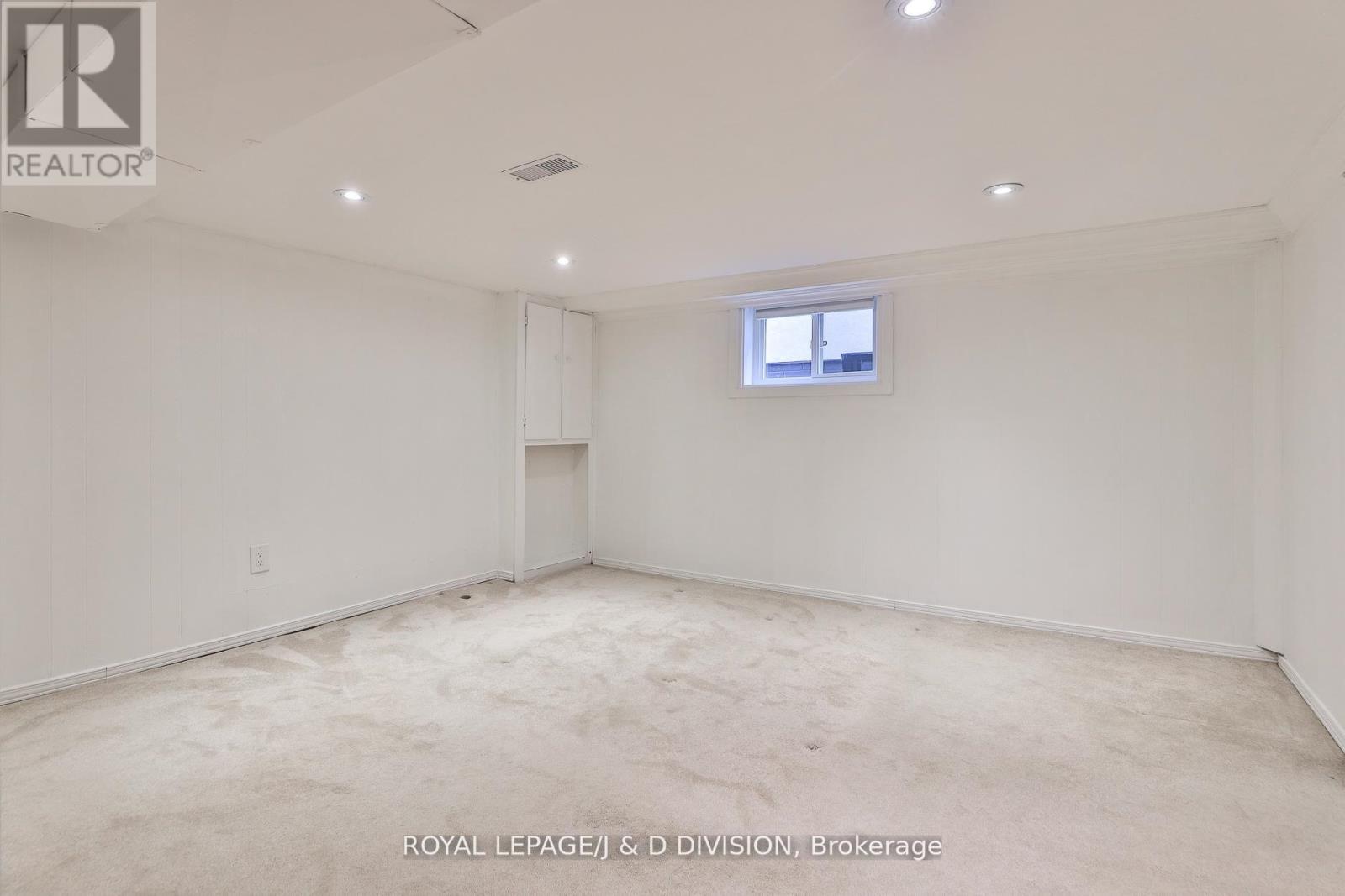 22 Holmesdale Road, Toronto, Ontario  M6E 1Y1 - Photo 20 - W12821972