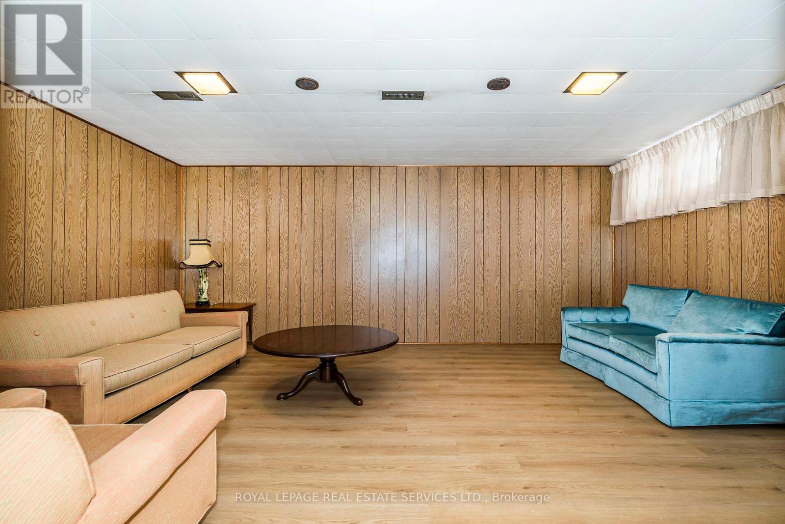 71 Hillcroft Drive, Toronto, Ontario  M9B 4X6 - Photo 21 - W12821976