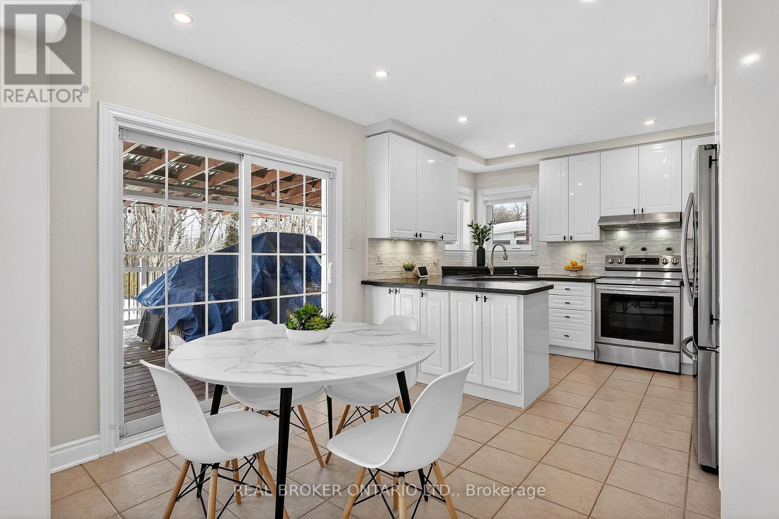 67 Summer Valley Drive, Brampton, Ontario  L6Z 4V1 - Photo 18 - W12822030