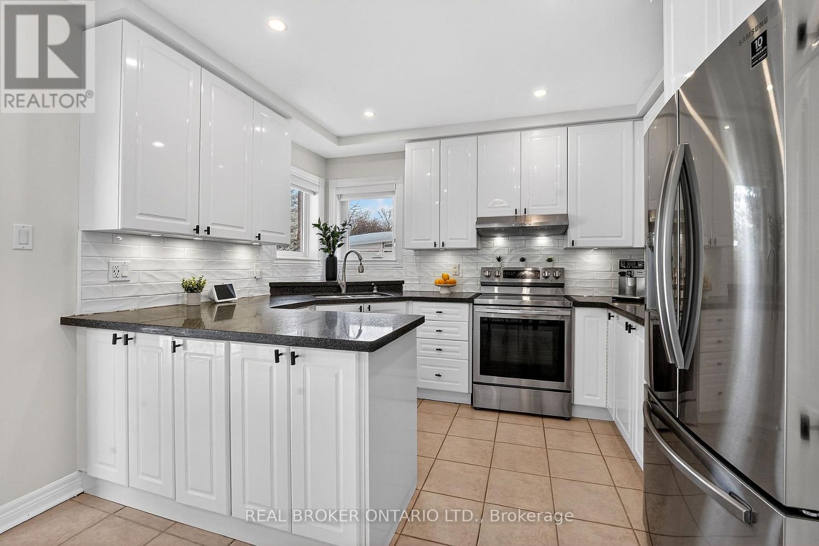 67 Summer Valley Drive, Brampton, Ontario  L6Z 4V1 - Photo 19 - W12822030