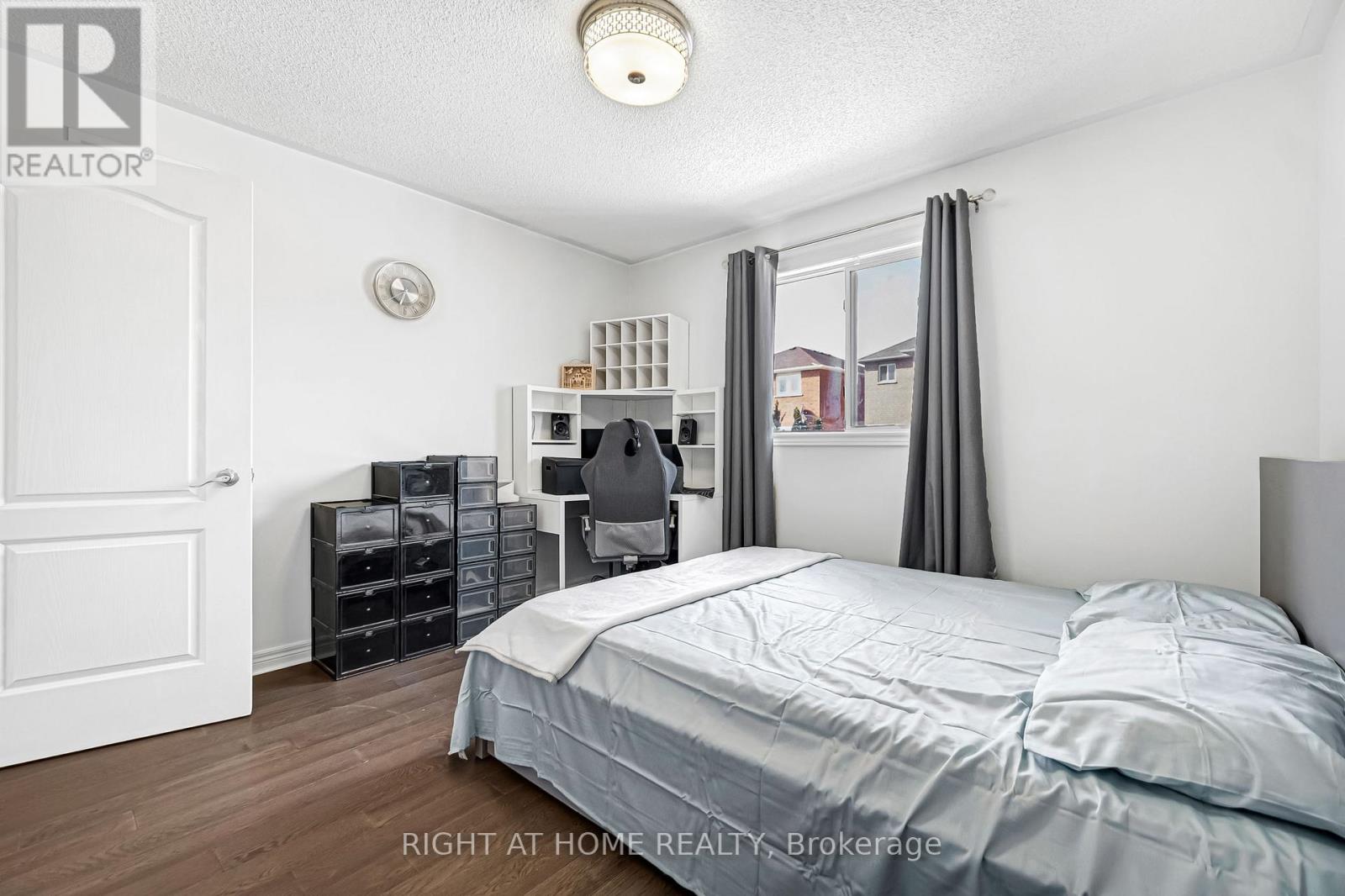 601 Claymeadow Avenue, Mississauga, Ontario  L5B 4H7 - Photo 22 - W12822050