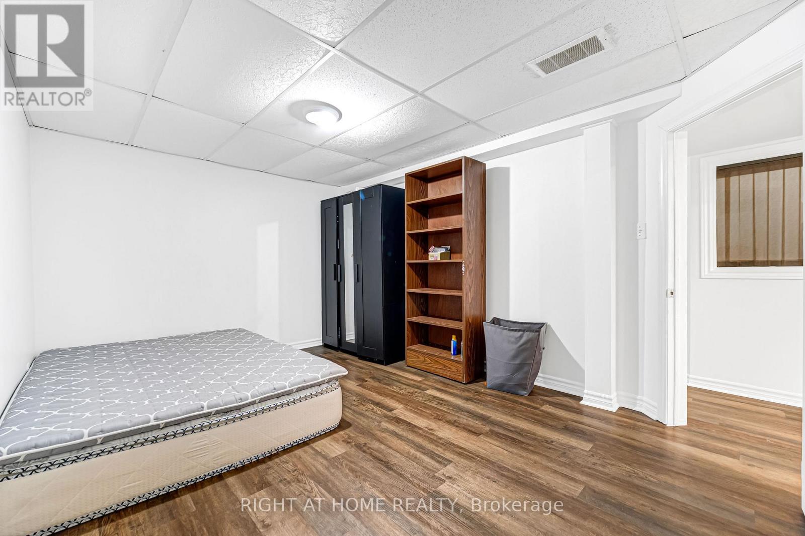 601 Claymeadow Avenue, Mississauga, Ontario  L5B 4H7 - Photo 31 - W12822050